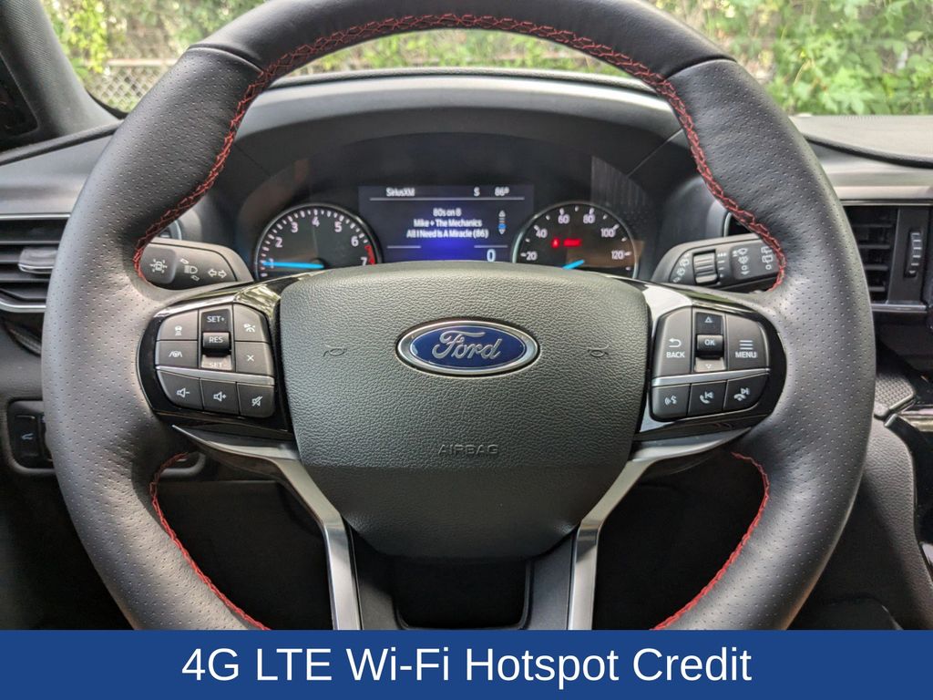 2023 Ford Explorer ST-Line