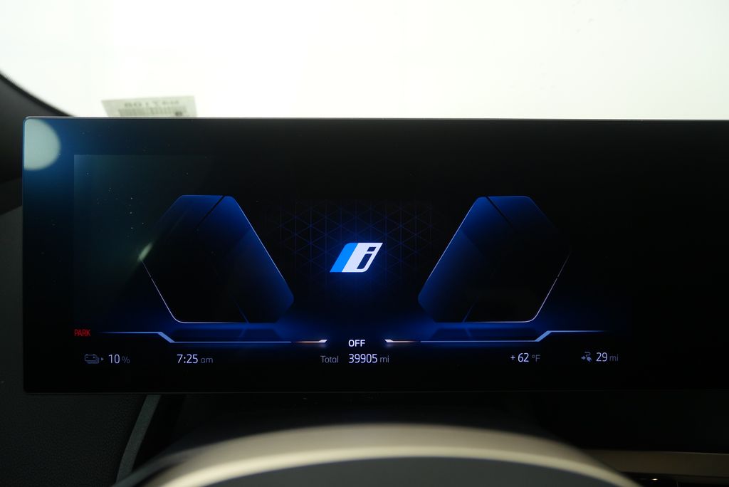 Thumbnail: 2024 BMW iX - 16