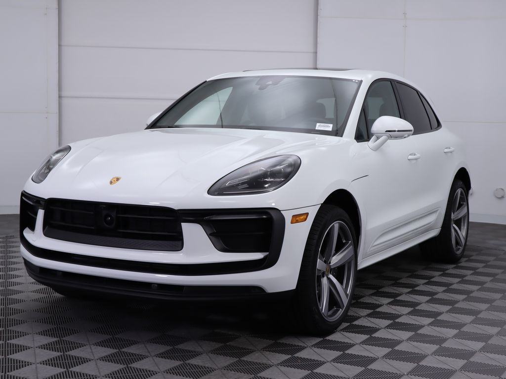 2024 Porsche Macan  -
                Phoenix, AZ