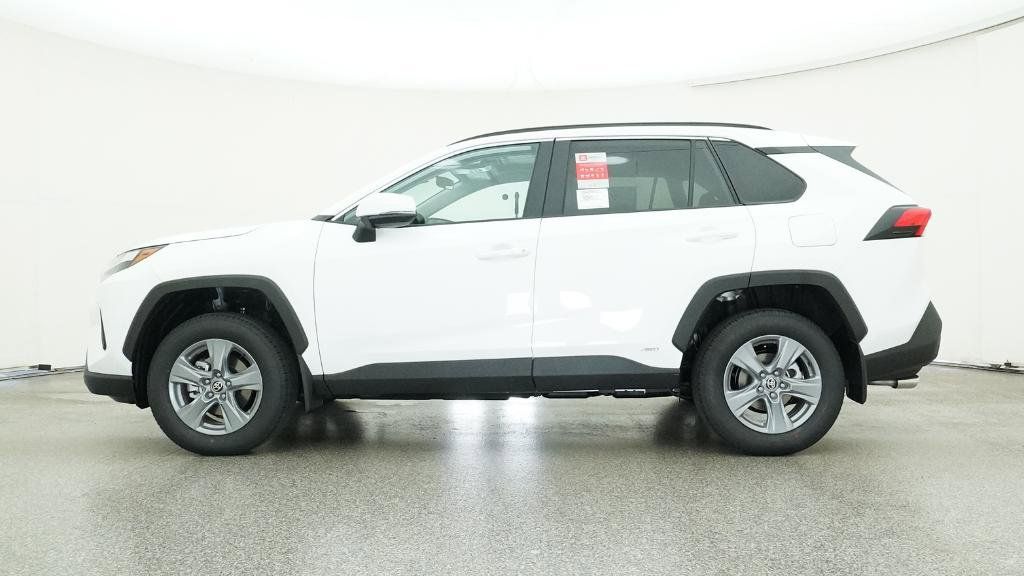 Thumbnail: 2025 Toyota RAV4 - 20