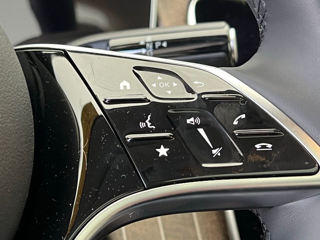 Thumbnail: 2026 Mercedes-Benz E-Class - 9