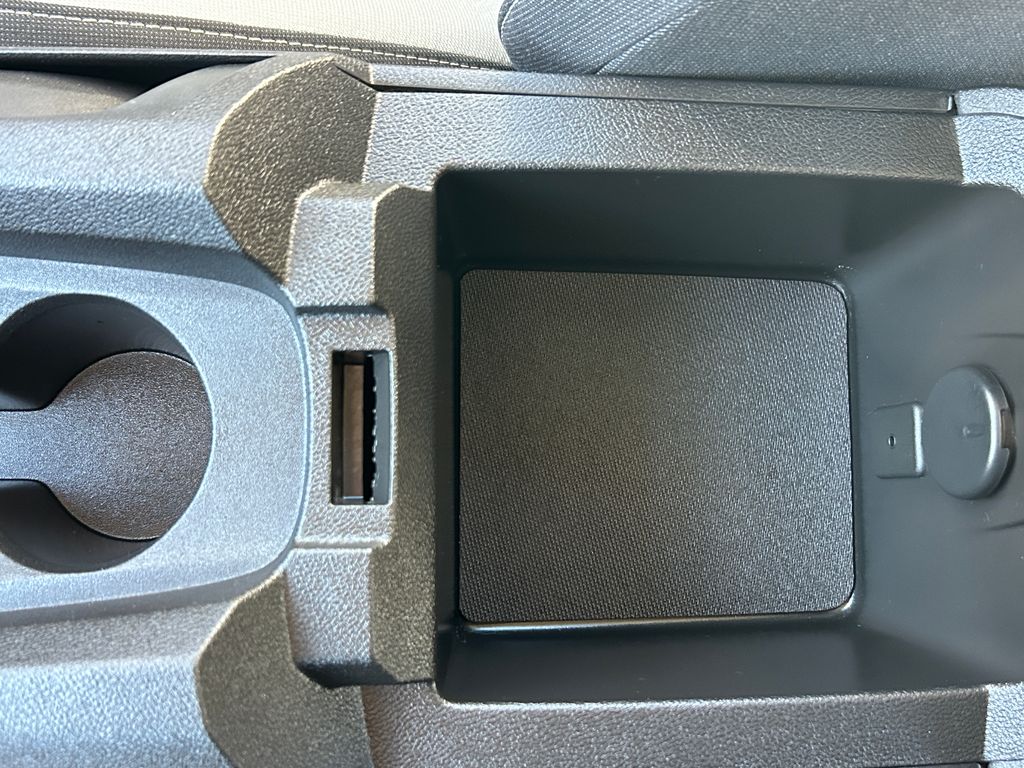 Thumbnail: 2014 Chevrolet Camaro - 26