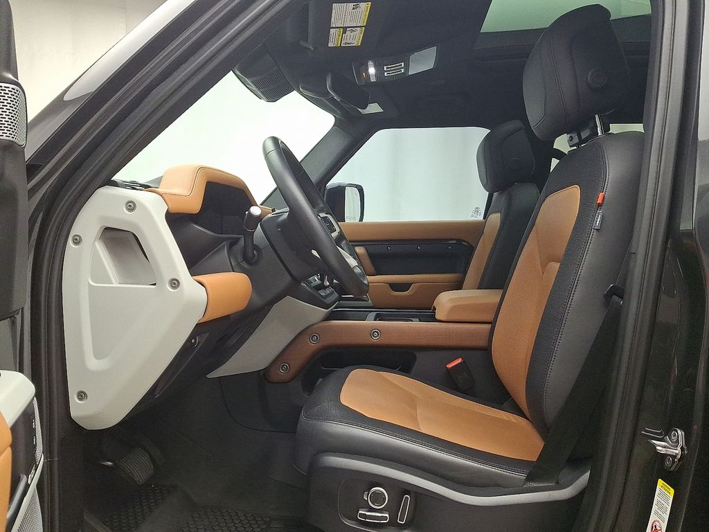 Thumbnail: 2023 Land Rover Defender - 14