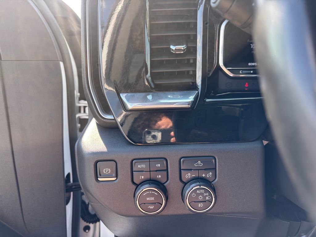 Used Car 2024 Chevrolet Silverado 1500  Lt Trail Boss For Sale Under $50,000 In Austin, Texas