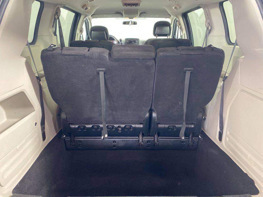 2013 Dodge Grand Caravan SXT photo