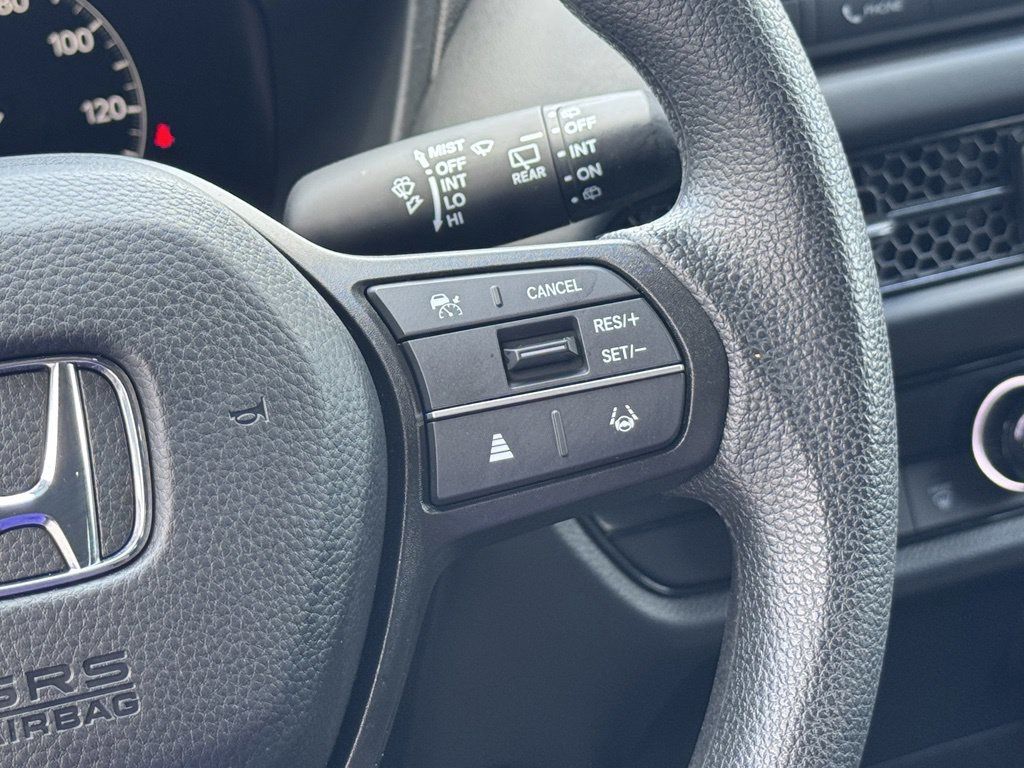 2025 Honda HR-V LX