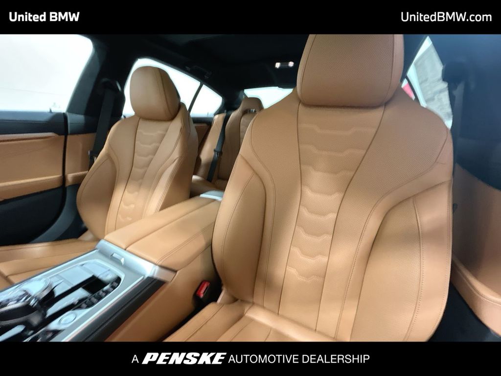 Thumbnail: 2026 BMW 8 Series - 13