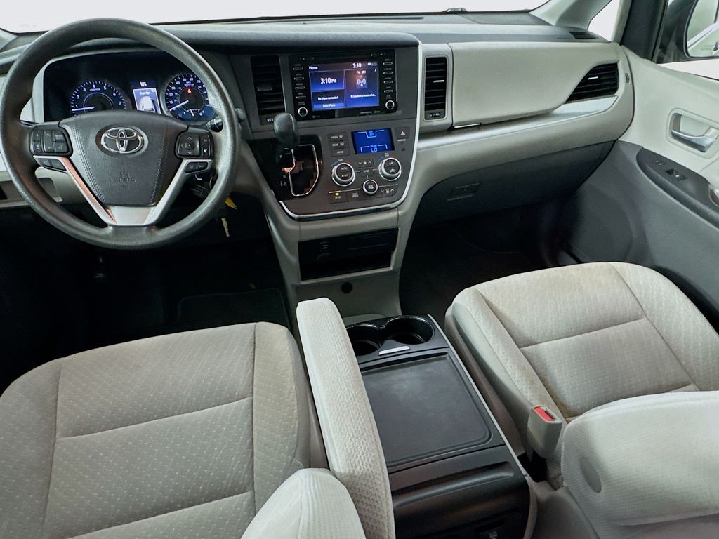 Used Car 2019 Toyota Sienna  Le For Sale Under $25,000 In Austin, Texas
