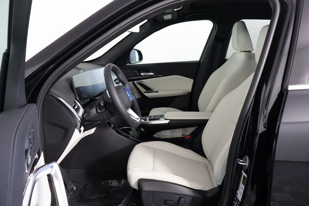 Thumbnail: 2026 BMW X1 - 5