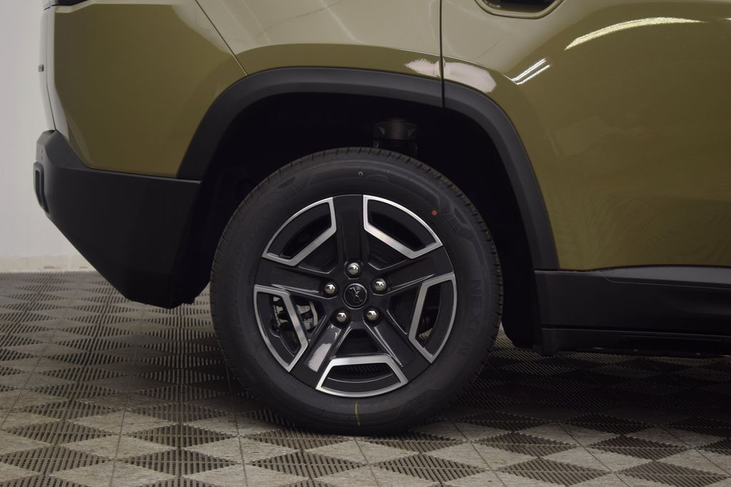new 2026 Jeep Cherokee car, priced at $35,549