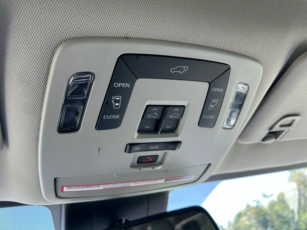 Thumbnail: 2024 Toyota Sienna - 30