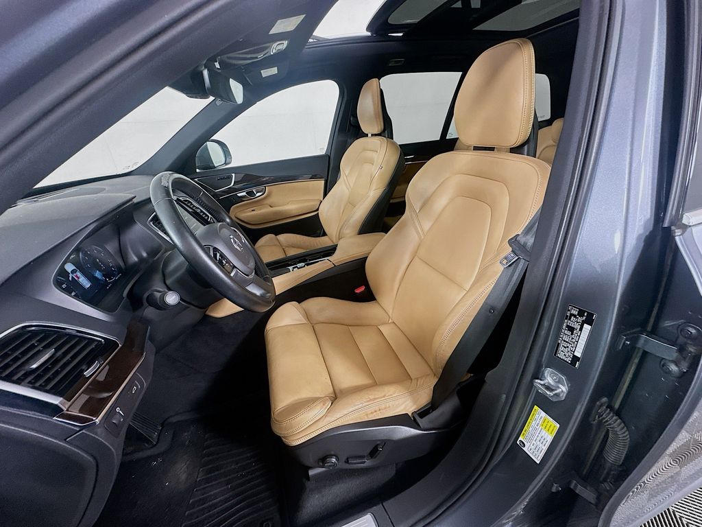 Thumbnail: 2017 Volvo XC90 - 20