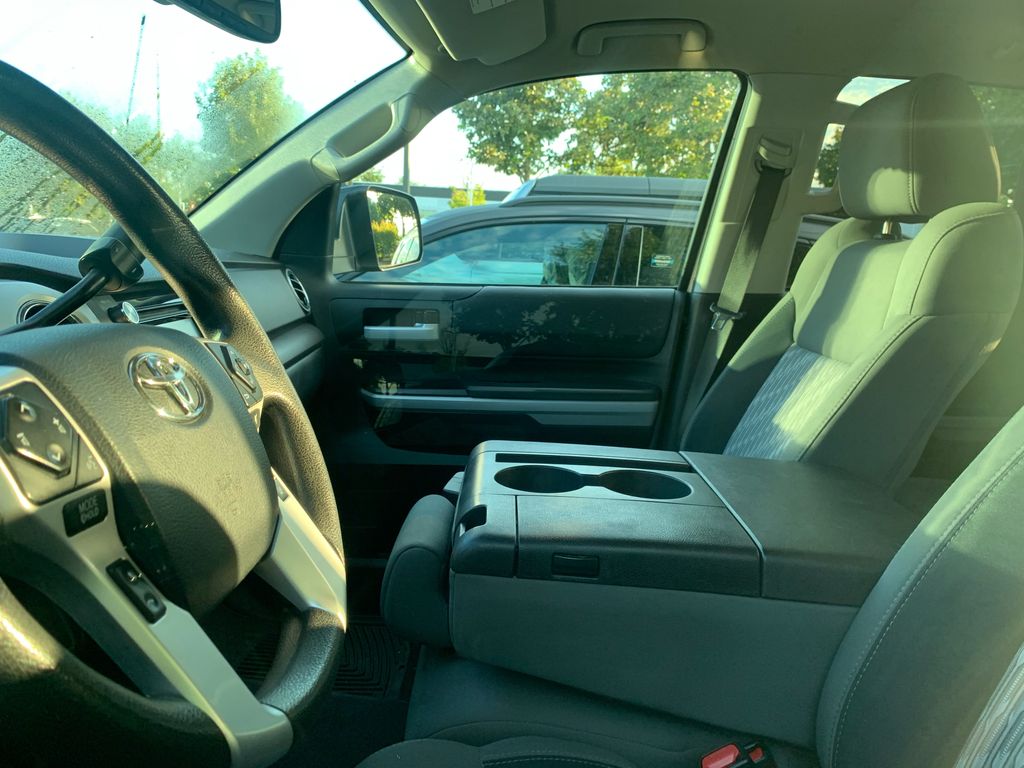 Thumbnail: 2019 Toyota Tundra - 8