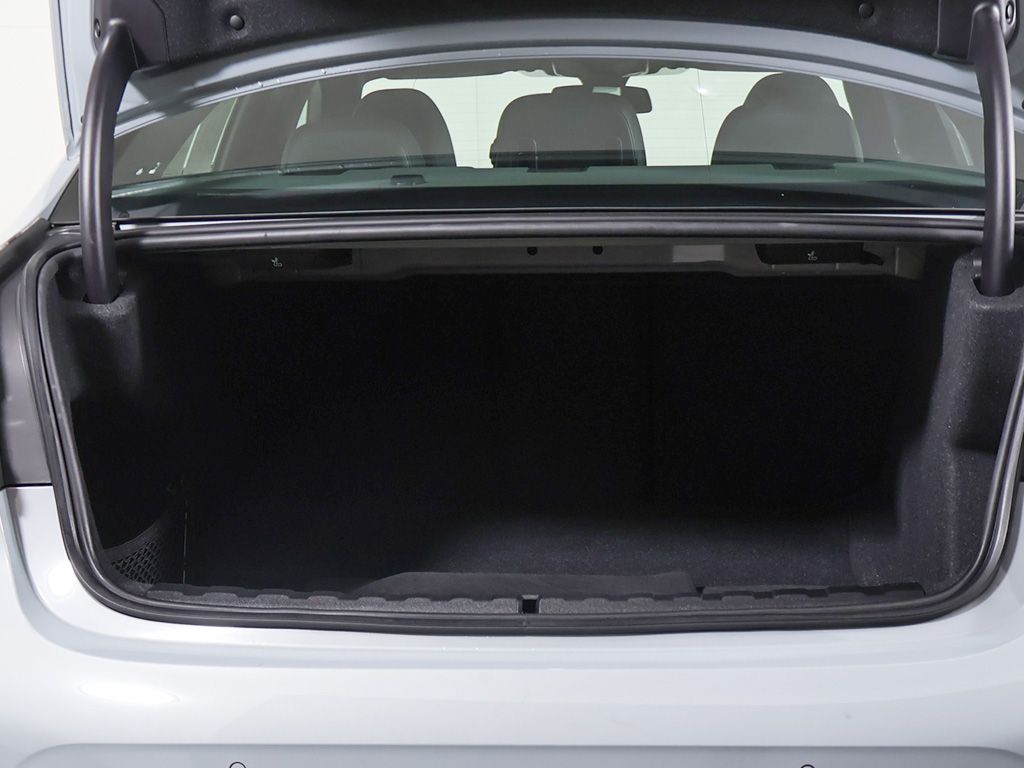 Used 2023 Gray BMW 330i image 13