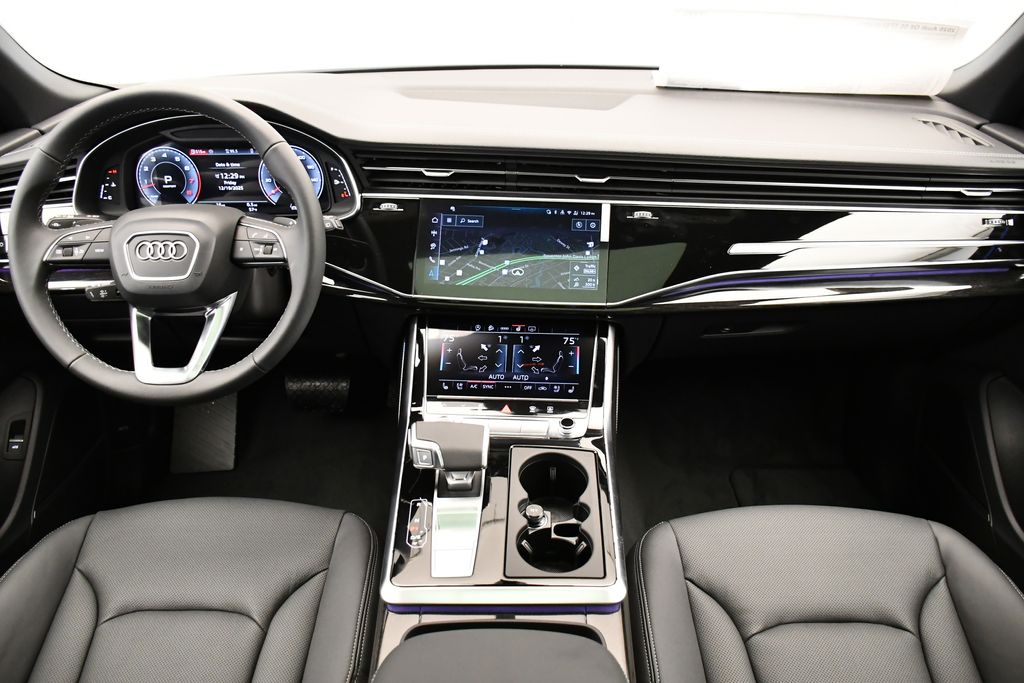 Thumbnail: 2026 Audi Q8 - 21