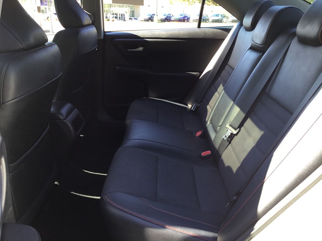 Thumbnail: 2016 Toyota Camry - 16