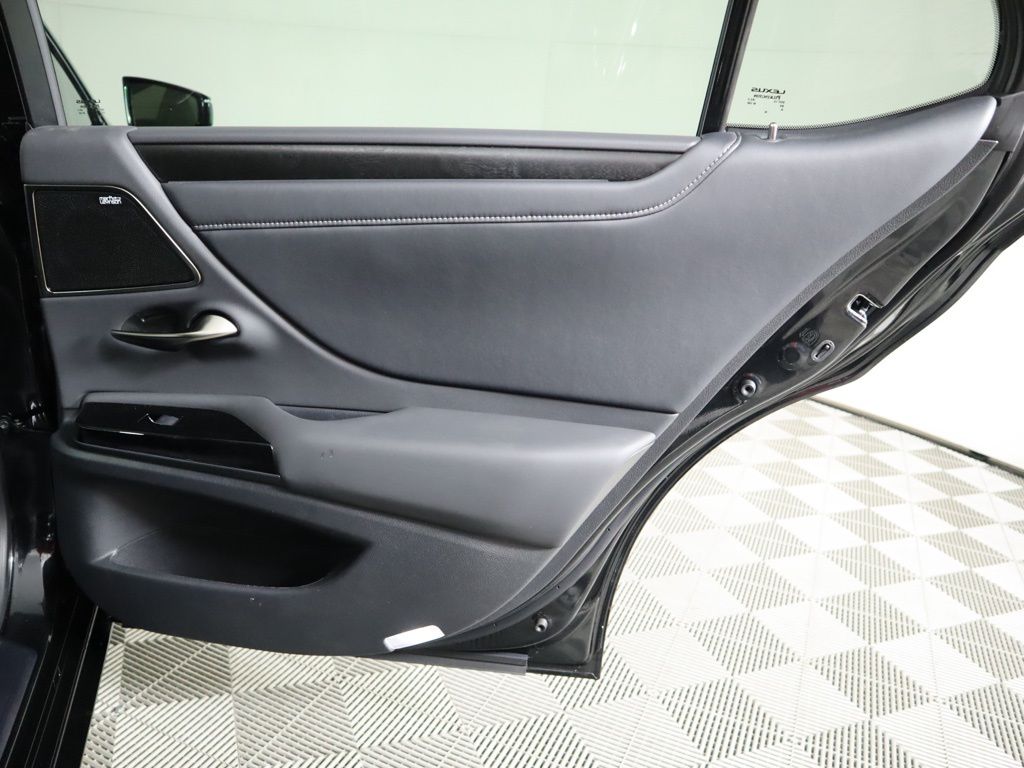 Thumbnail: 2024 Lexus ES - 28