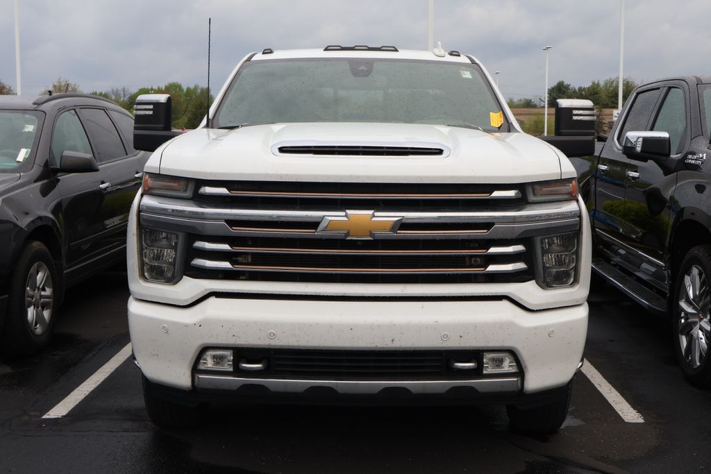 2022 Chevrolet Silverado 3500 High Country 2