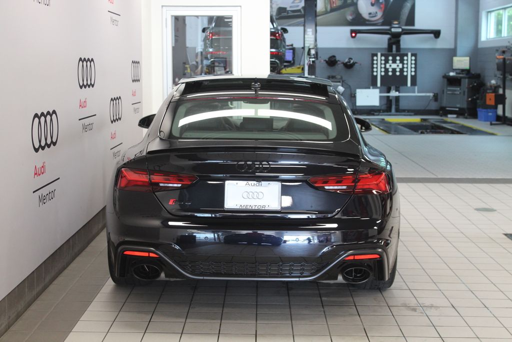 Thumbnail: 2023 Audi RS 5 - 5