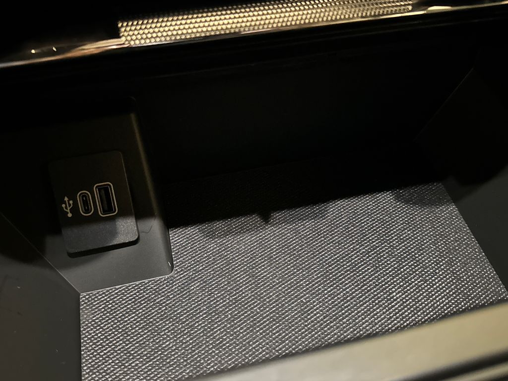 New 2026 White Ford Tremor image 36