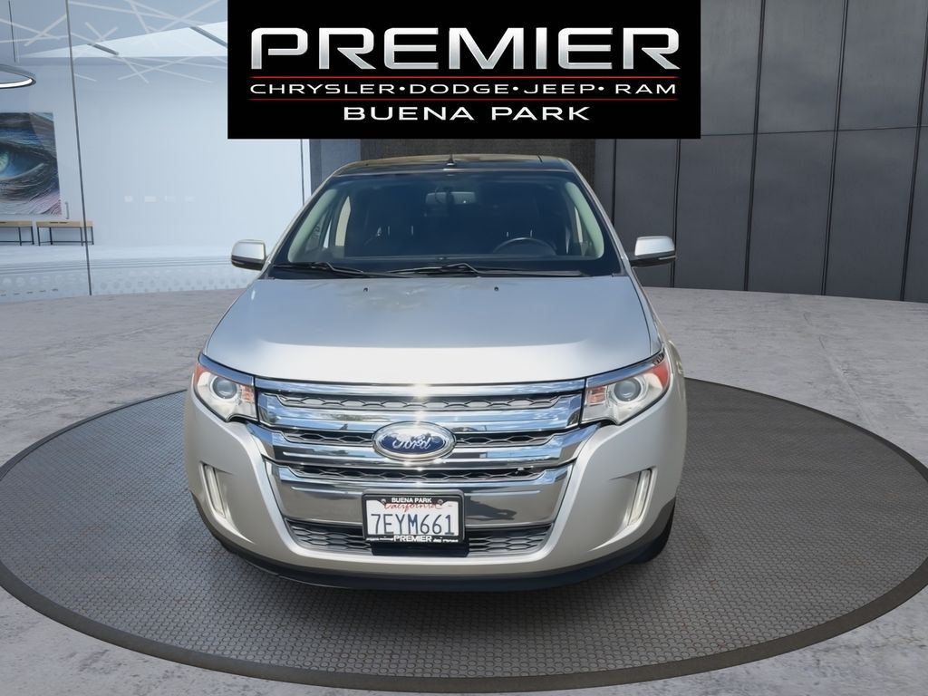 Used 2014 Silver Ford SEL image 3