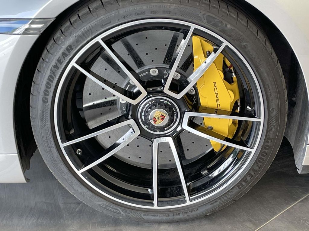 2023 Porsche 911 Turbo S - 10