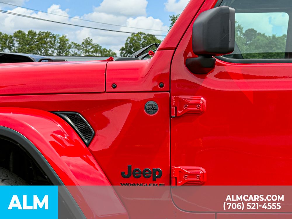 2025 Jeep Wrangler 4-Door Sahara - Photo 9