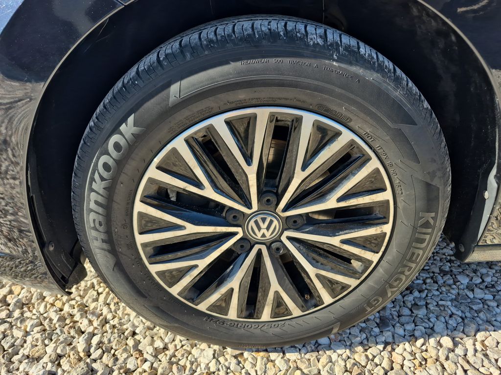 2019 Volkswagen Jetta SEL Black at DeMontrond Automotive Group