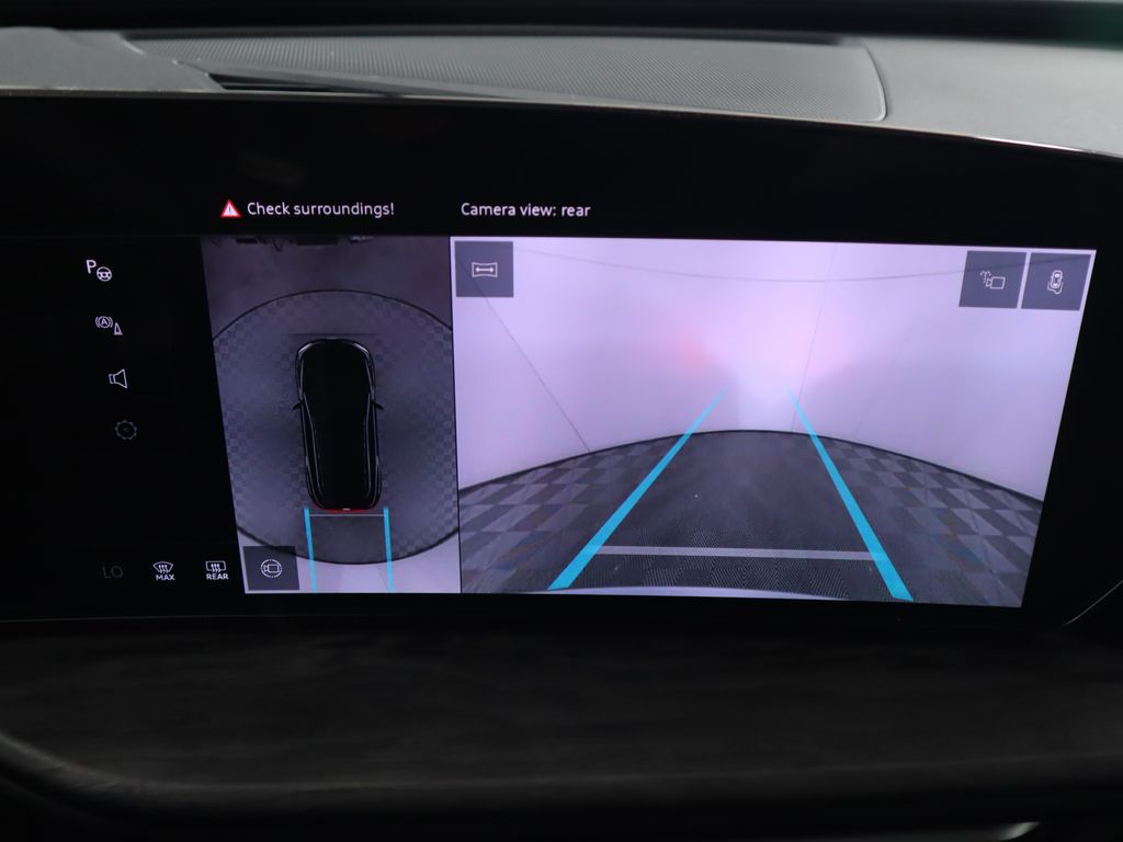 Thumbnail: 2025 Audi Q5 - 17