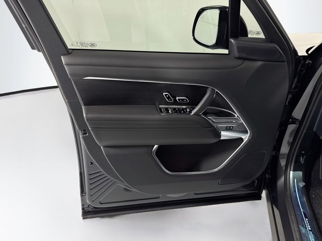 Thumbnail: 2027 Land Rover Range Rover - 25