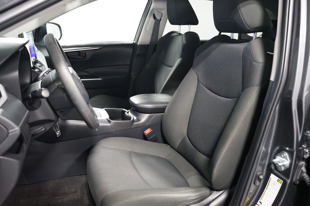 Thumbnail: 2024 Toyota RAV4 - 6