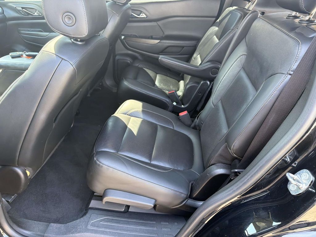 Used 2017 Black GMC SLT-2 image 24