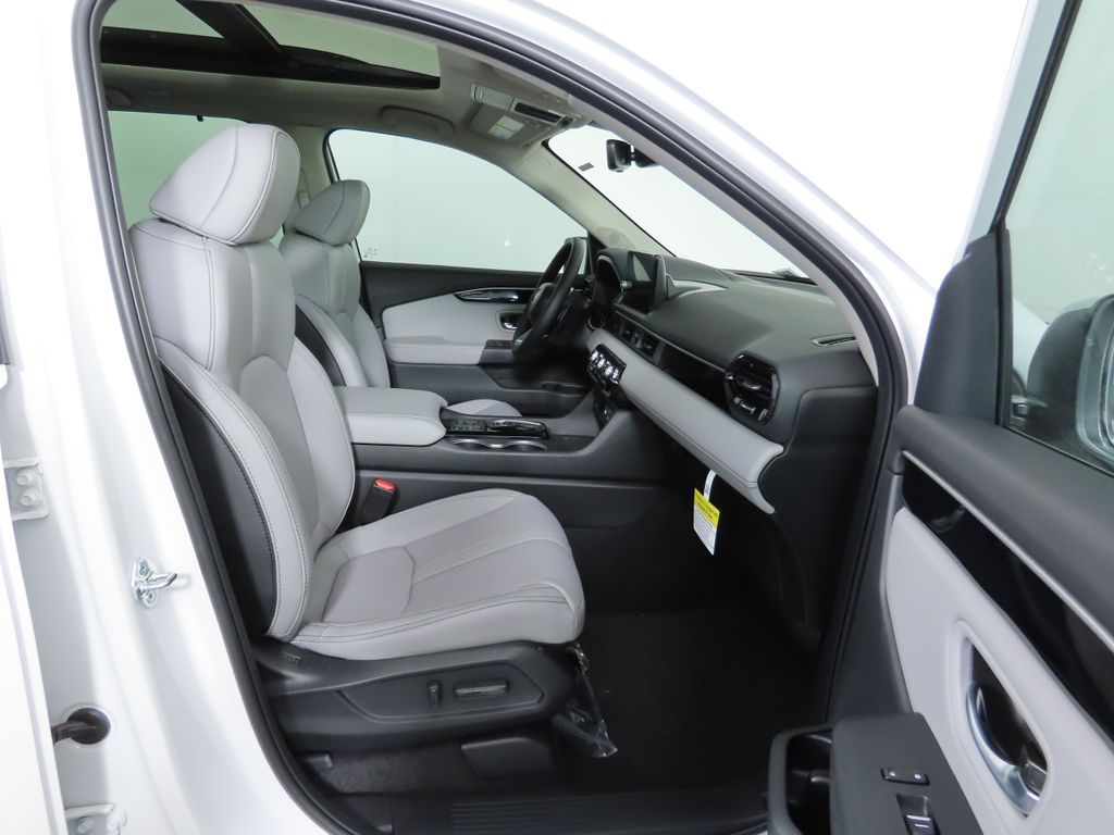 2025 Honda Pilot Touring 22