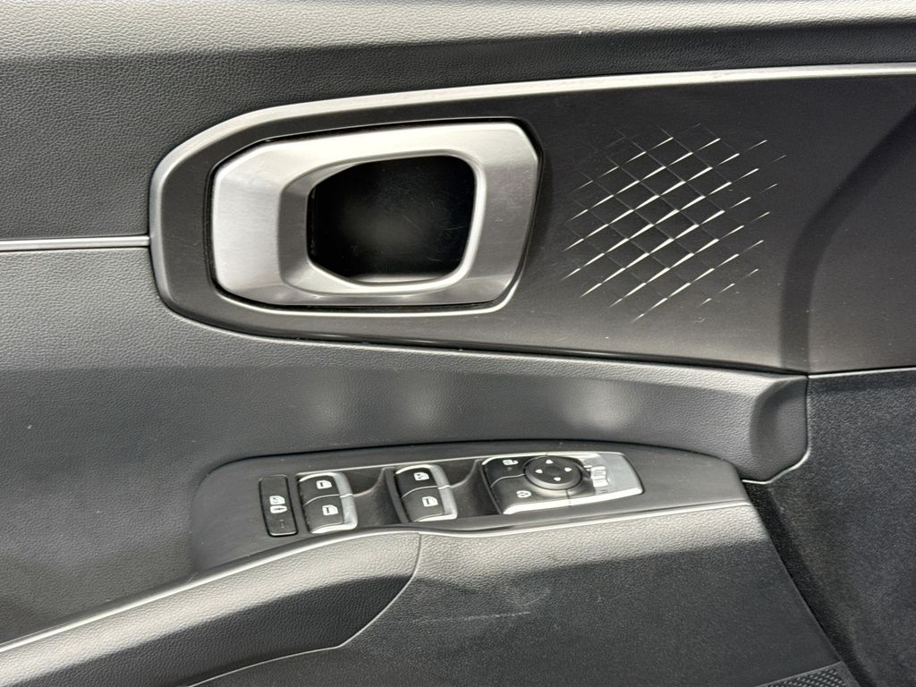 Thumbnail: 2024 Kia Sorento - 23