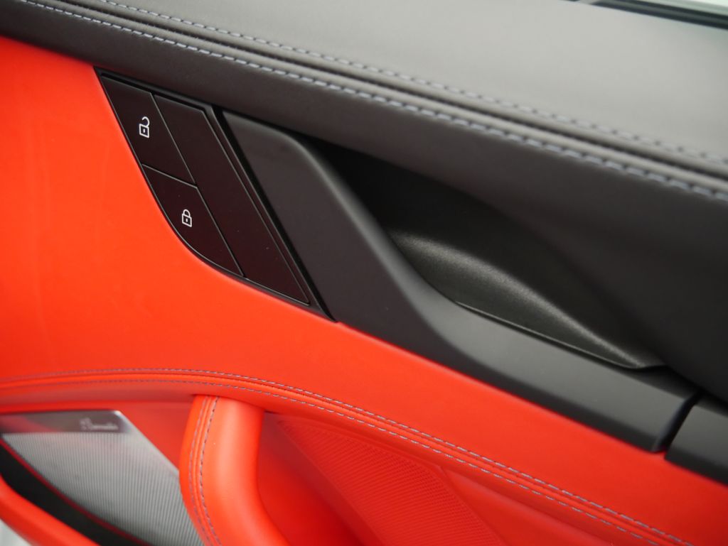 Thumbnail: 2023 Porsche 911 - 21