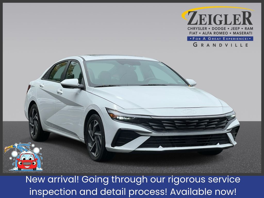  2025 Hyundai Elantra SEL Convenience FWD   