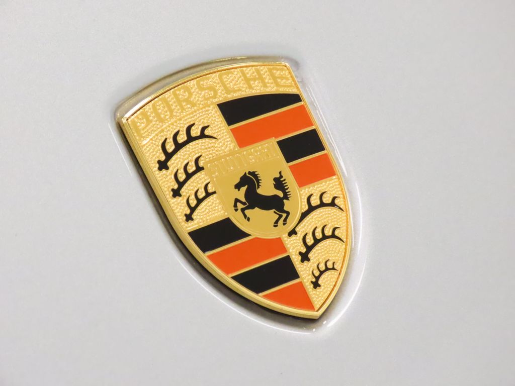 Thumbnail: 2025 Porsche 911 - 13