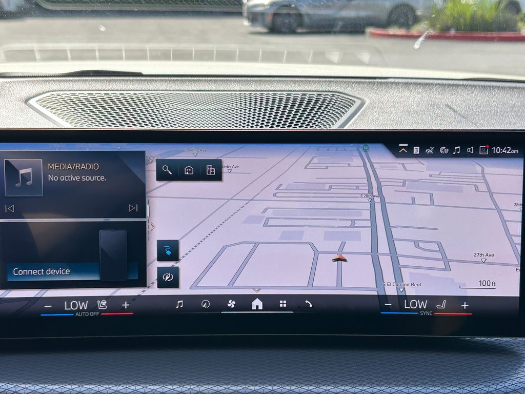 Thumbnail: 2026 BMW i4 - 22