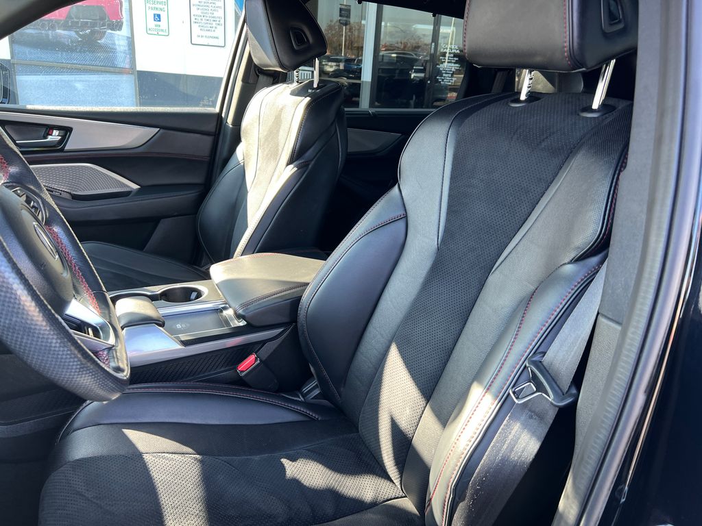 Thumbnail: 2023 Acura MDX - 16