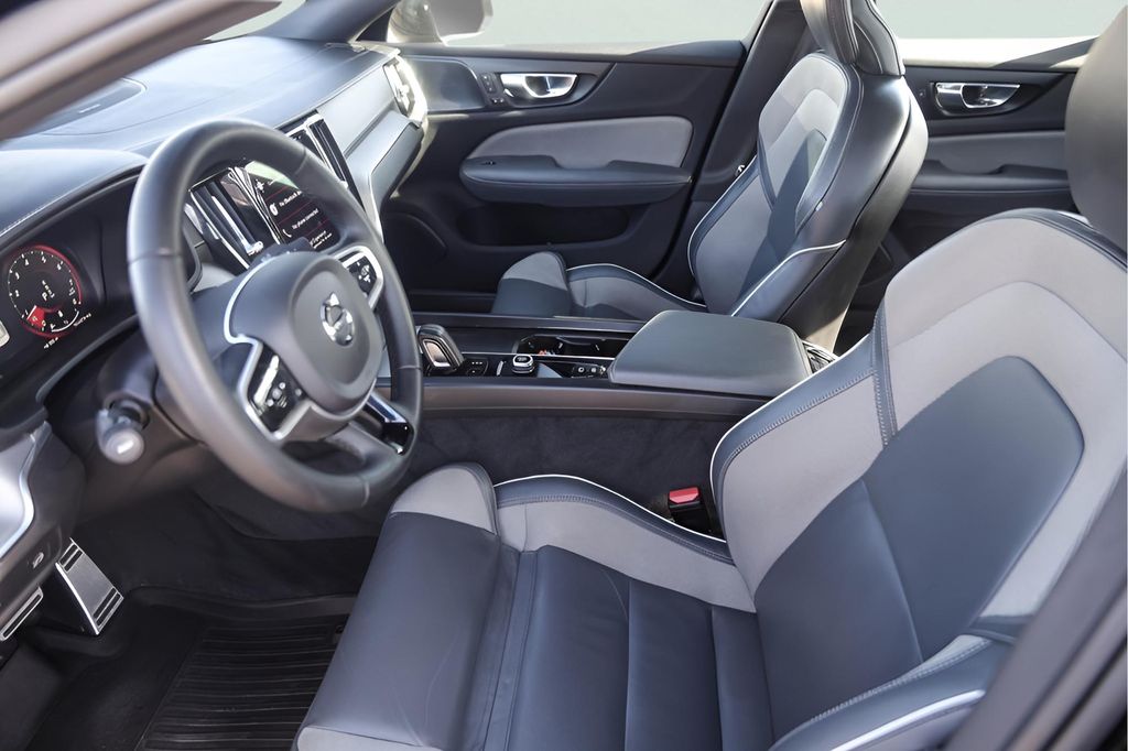 Used Car 2022 Volvo S60  B5 R-design For Sale Under $25,000 In Austin, Texas