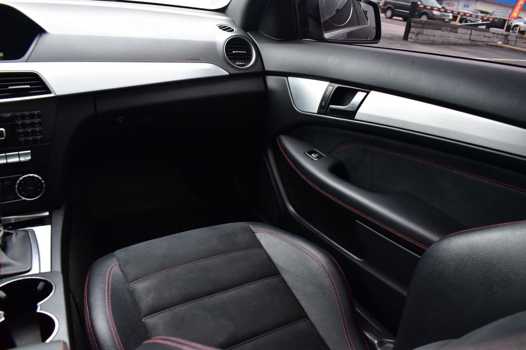 2014 Mercedes-Benz C-Class C 250 21