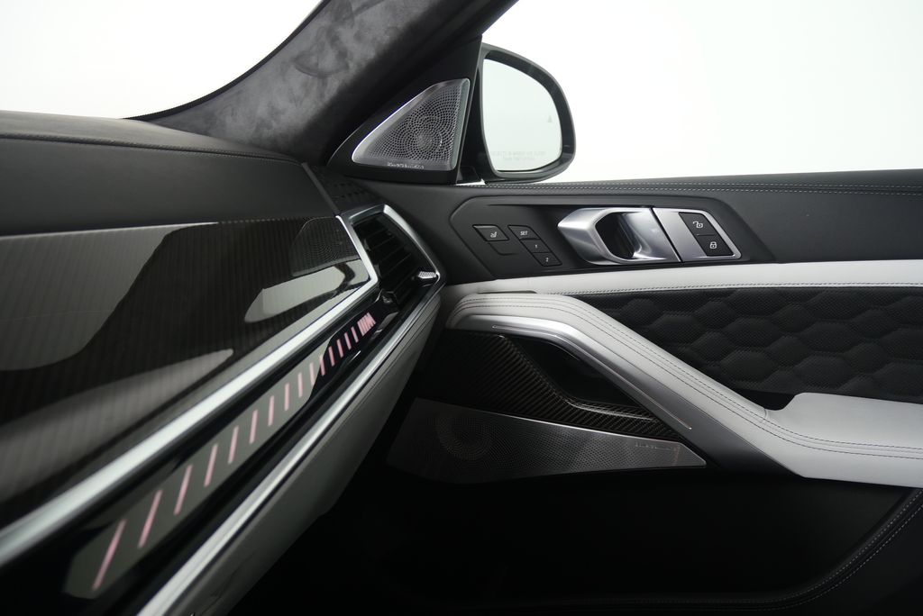 Thumbnail: 2026 BMW X6 - 27