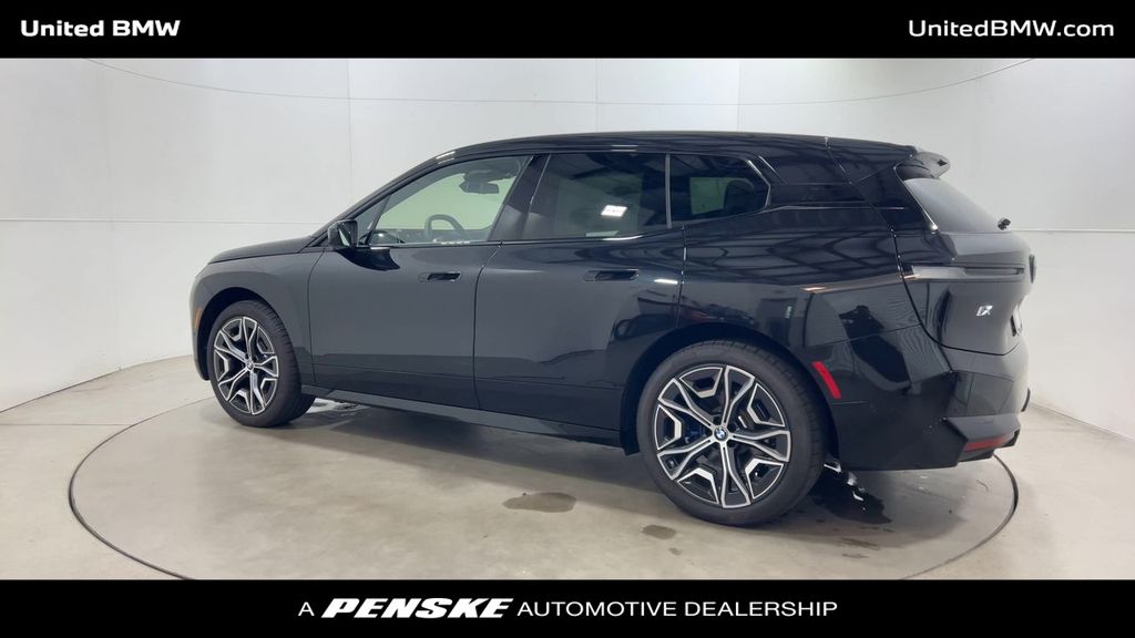 2025 BMW iX xDrive50 6