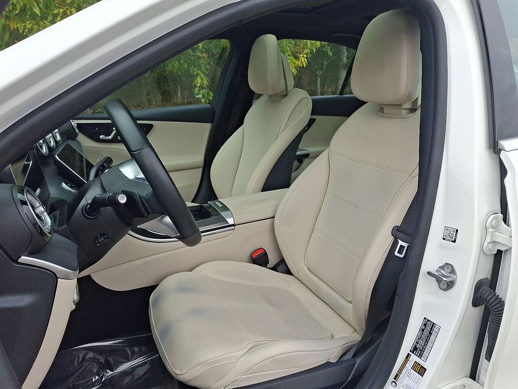 Thumbnail: 2023 Mercedes-Benz C-Class - 13