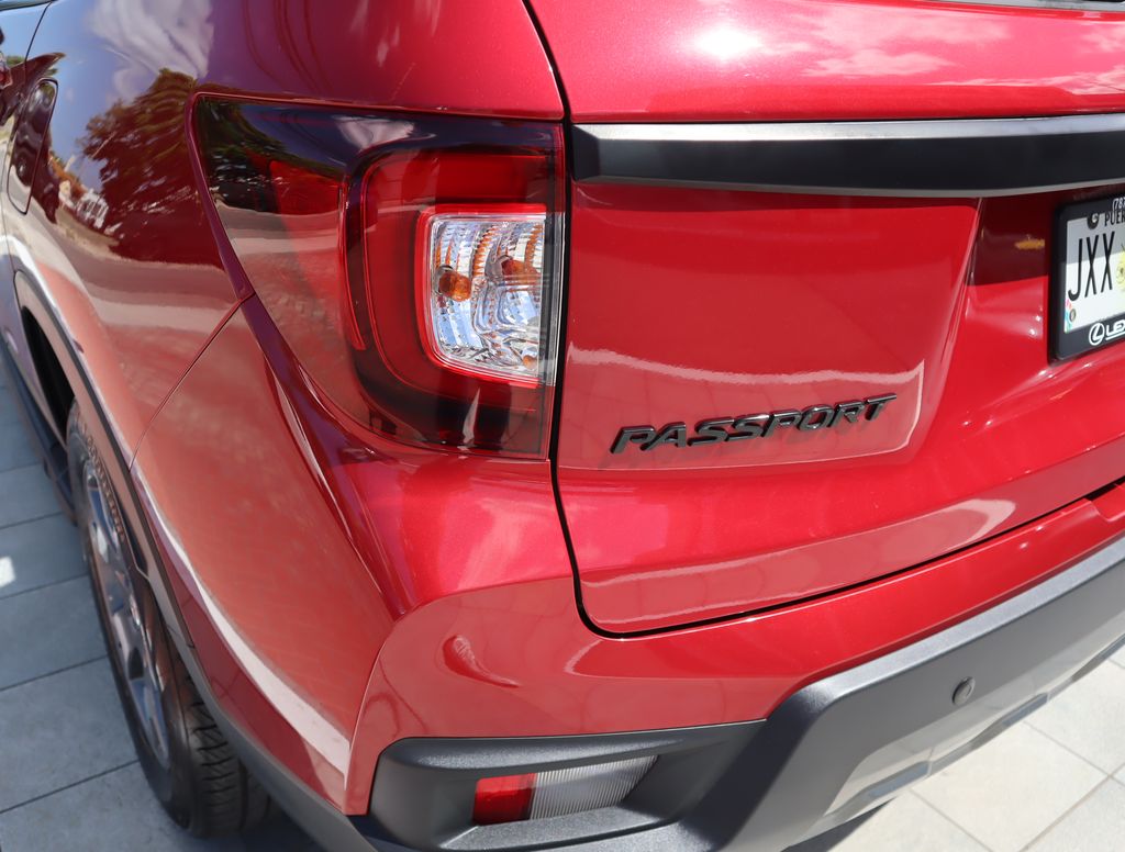 Thumbnail: 2022 Honda Passport - 18