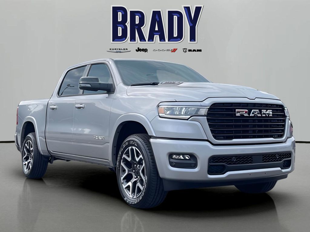 2026 RAM 1500 Laramie Crew Cab 4WD