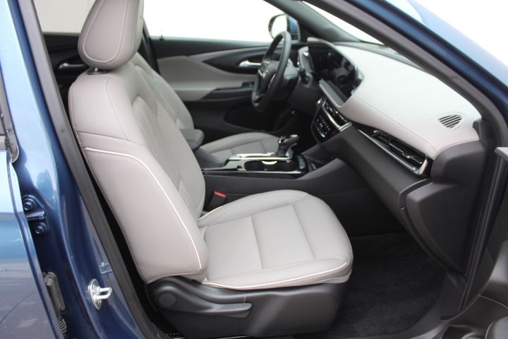 Used Car 2024 Buick Envista  Avenir For Sale Under $30,000 In Georgetown, Texas