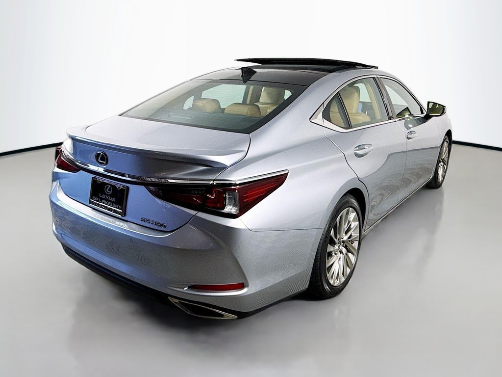 2022 Lexus ES  5
