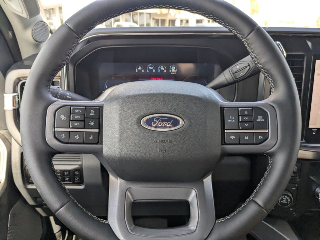2026 Ford Super Duty F-350 SRW LARIAT