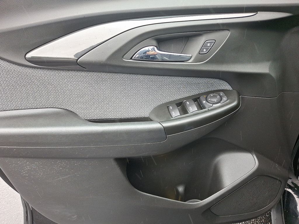 2022 Chevrolet TrailBlazer LT 13